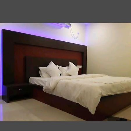 Hotel Blue Bird Nest Port Blair Esterno foto